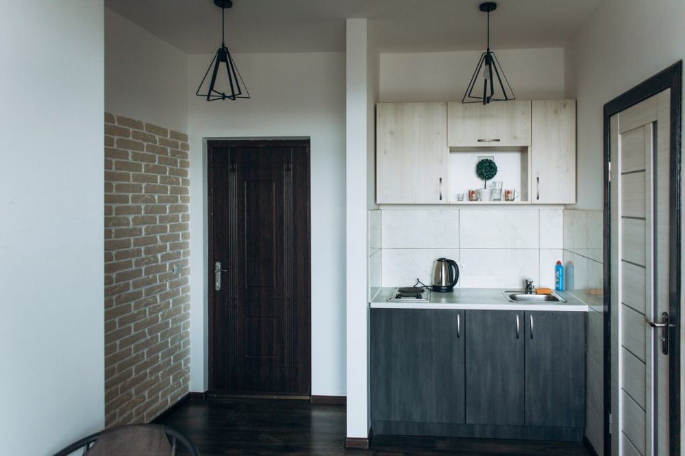 Квартира Подобово! Біля ЖД вокзалу!