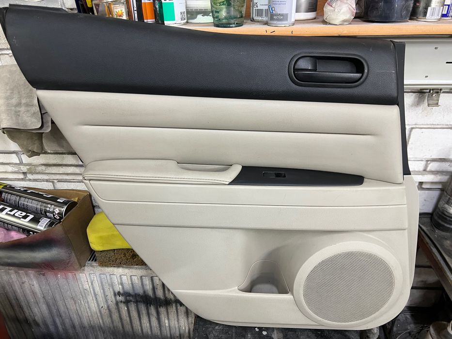 Карта двери задняя левая Mazda CX-7 07-12гг.