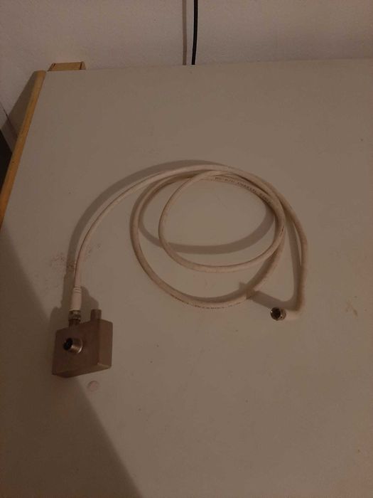 7 Network Cables, SCART, Antenna, etc.64751908394755123