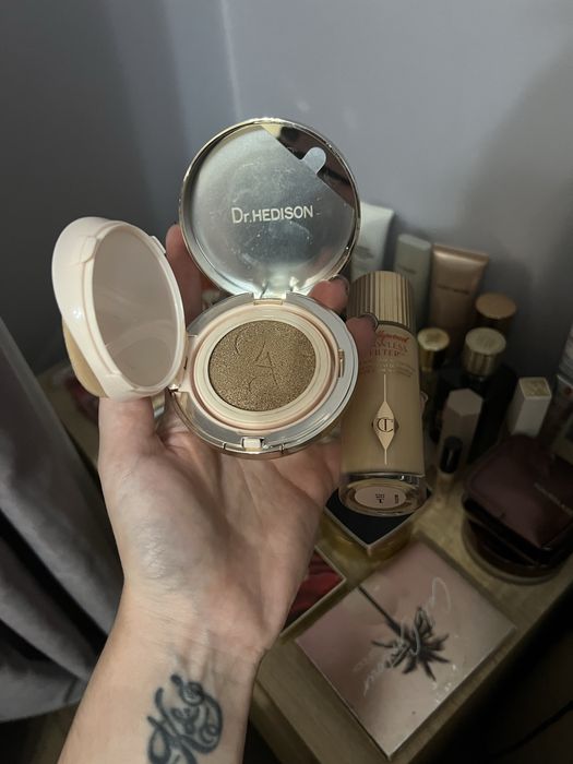Лот косметики: Charlotte Tilbury dr. Hedison MAC