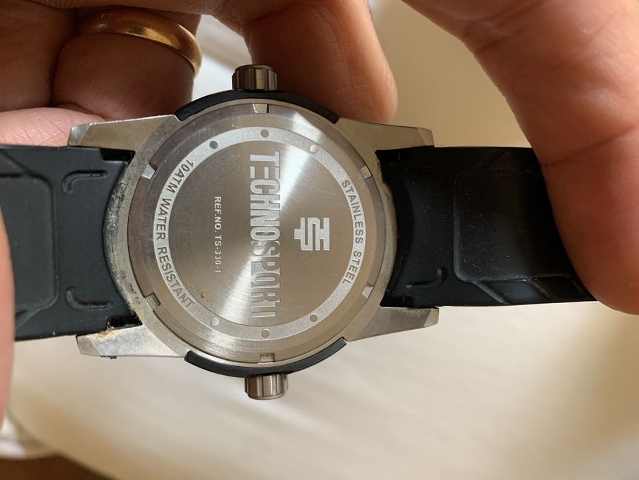 *** Relógio Technosport muito bem estimado
