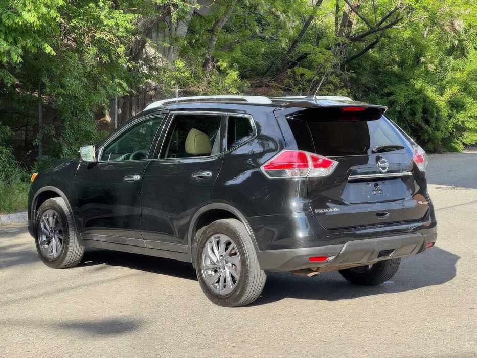 NISSAN ROGUE      2017