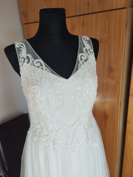 Prześliczna suknia ślubna od projektantki na 106 w biuście