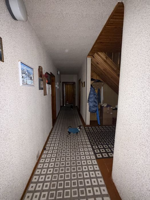 Будинок з ремонтом та виходом до водосховища . Велика ділянка, баня