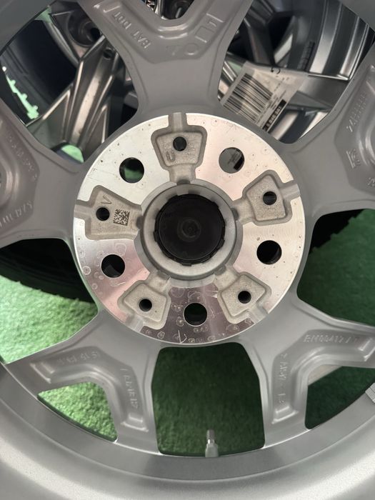 NOWE Oryginalne KOMPLETNE kola zimowe BMW X3 G45 18”.; X1,X2,X4