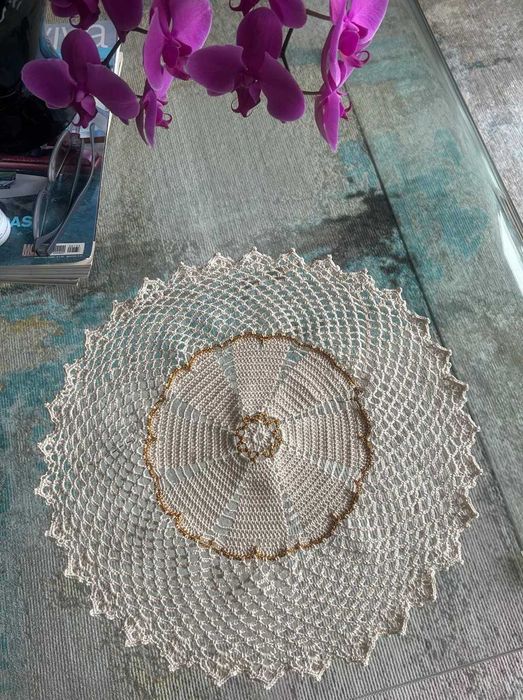 Naperon em Crochê ( napron crochet ) (zona do Funchal)