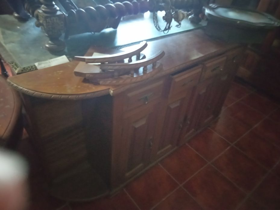 Recheio de loja de antiguidades