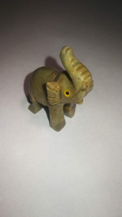 Słoń wykonany z marmuru