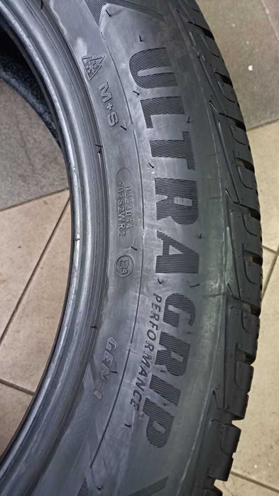 2x 235/55R20 GOODYEAR UltraGrip Perform.XL,8,01mm,DEMO,99% bieżn.2024