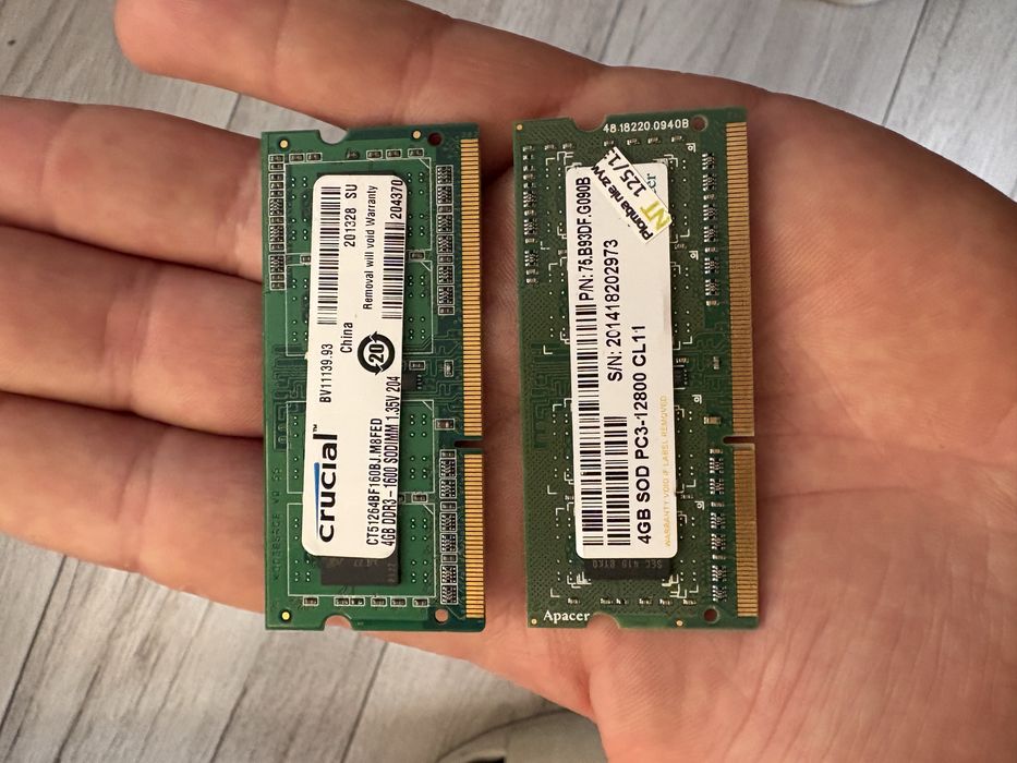 2x Pamięć RAM 2x 4GB 1600mhz