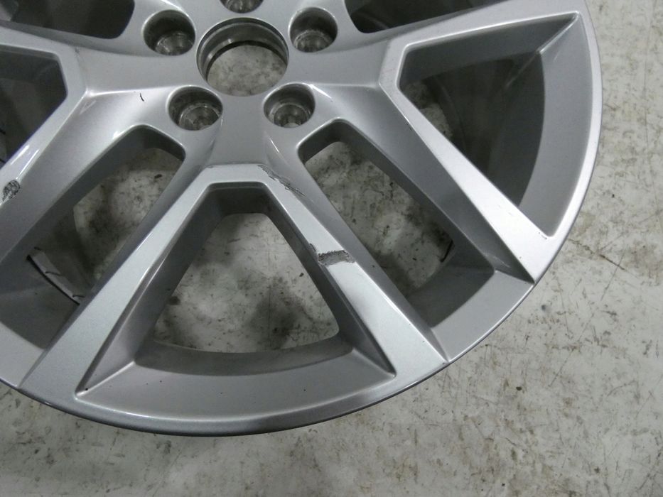 volvo felga aluminiowa 18 31445568