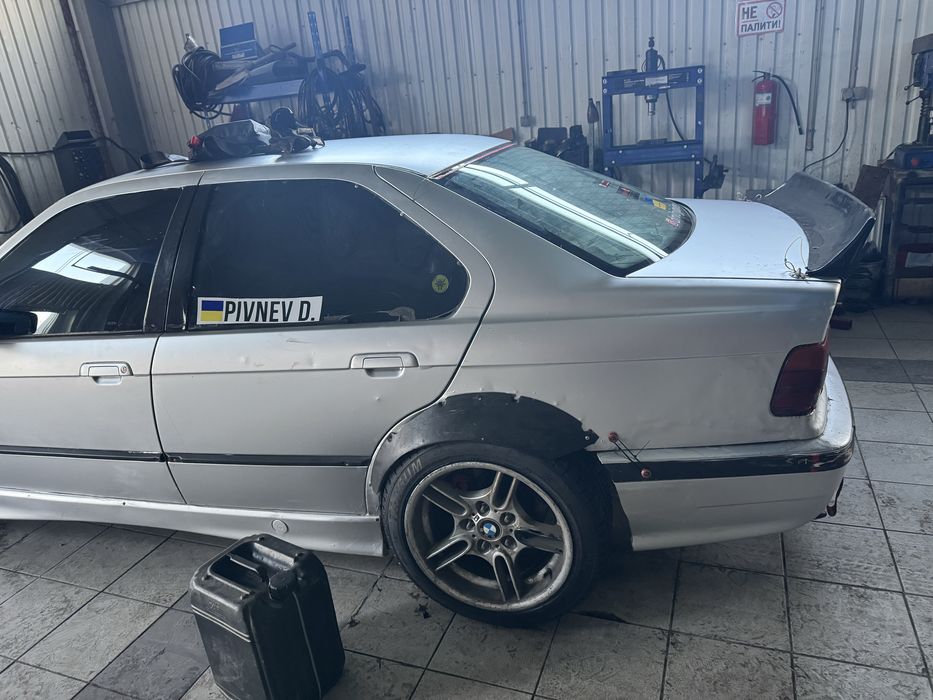 Bmw e 36 drift 4.4