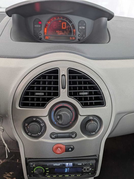 Carro Renault Modus 1.2 Comfort
