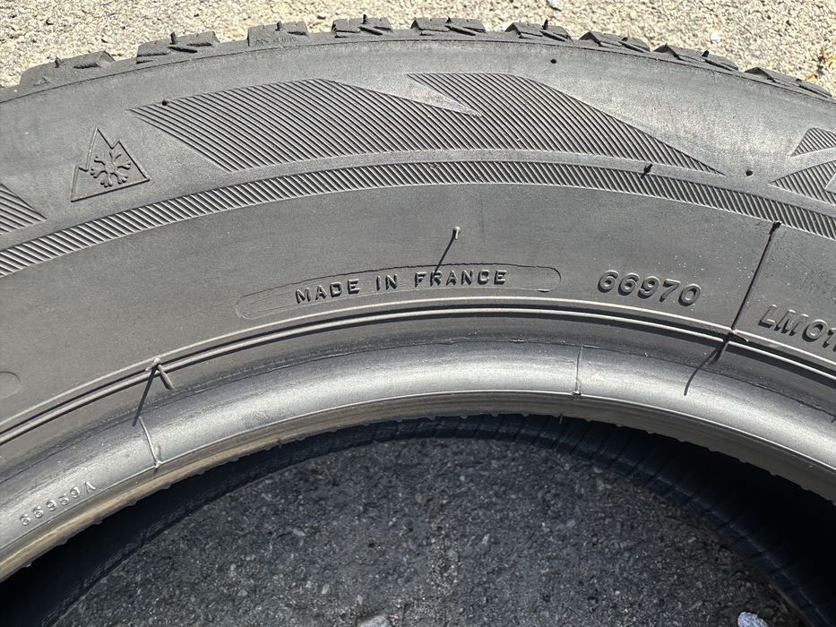 205/60 R16 Bridgestone Blizzak lm001 /4шт./зима/France/