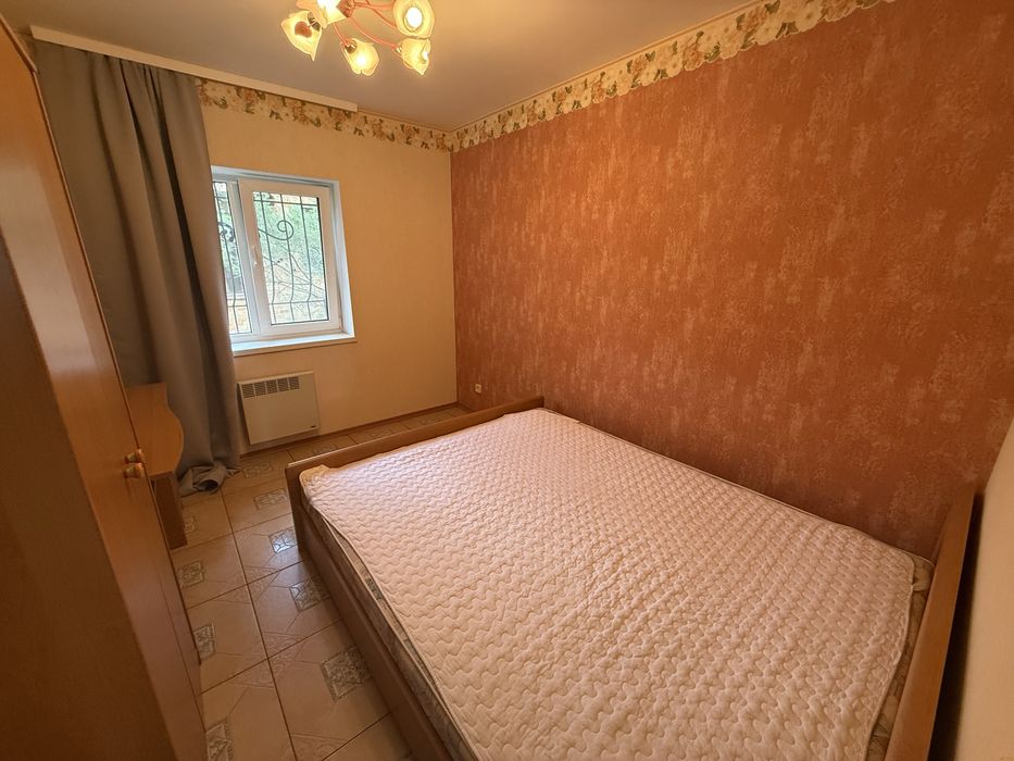 Продам дачу с. Піщанка в лісі