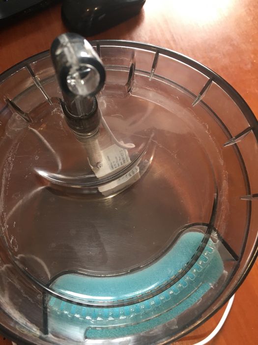 Автоматическая поилка для кота.