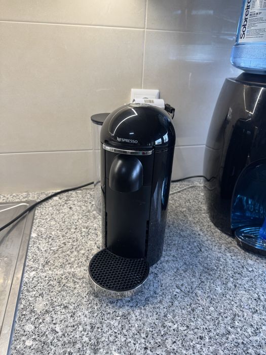 Máquina café Nespresso Vertuo