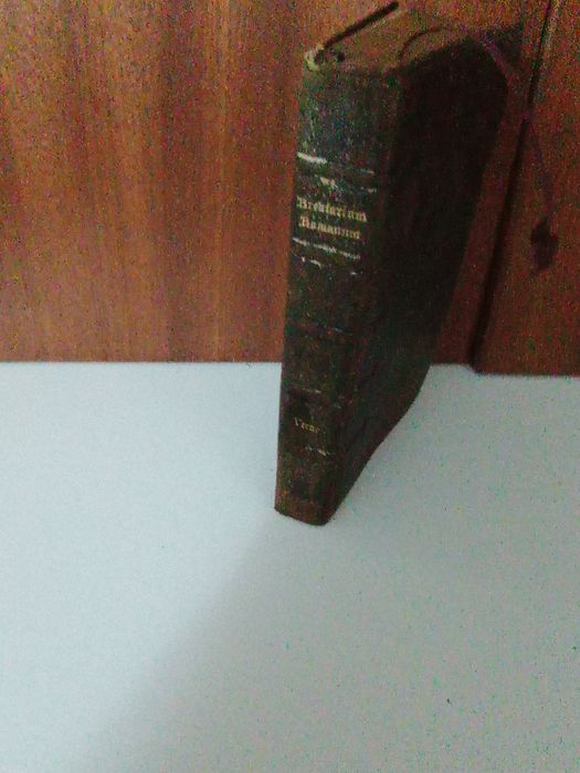 Livro Religioso antigo