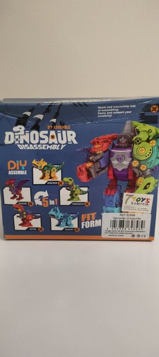 Dinozaur Disassembly  robot