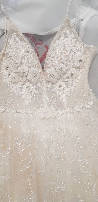 Piękna suknia ślubna!