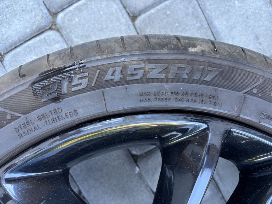 Alufelgi z Oponami 215/45ZR17
