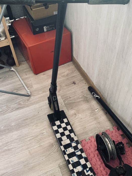 Продам самокат баракуда