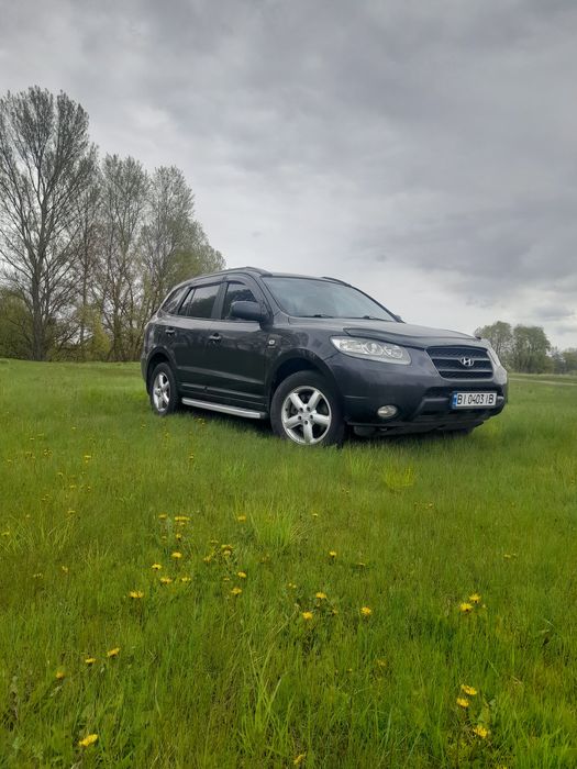 автомобіль хюндай санта фе