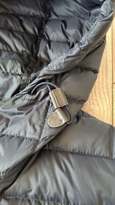 Kurtka puchowa z kapturem Massimo Dutti.