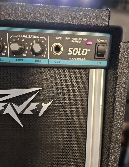 Amerykański wzmacniacz Peavey do gitary I mikrofonu,  zasilanie 12V