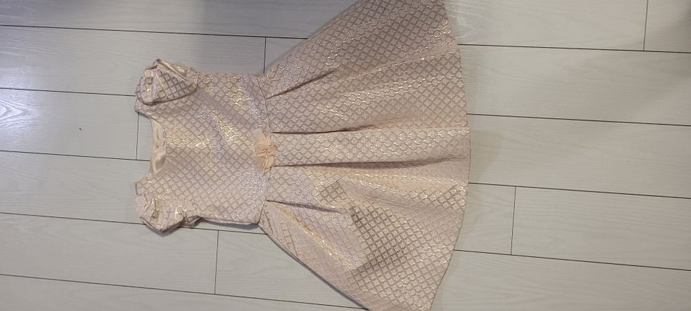 Sukienka elegancka rozm 116 Cool club