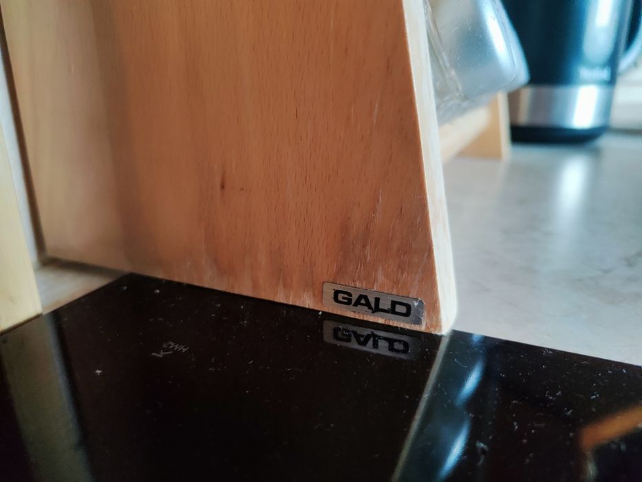 Organizer drewniany na przyprawy szklane słoiczki