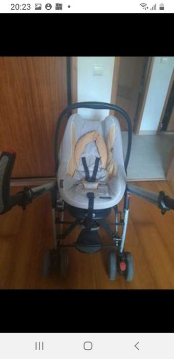 Conjunto Carrinho de Bebé (2 em 1), marca "Bebecar Rversus"