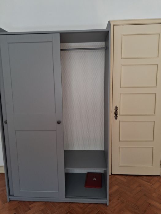 Roupeiro Hauga da Ikea