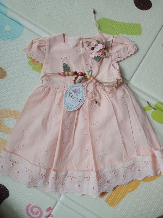 Сукні на дівчинку , 1 рік . 80-86