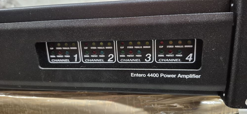 Wzmiaczniacz Bose Entero 4400