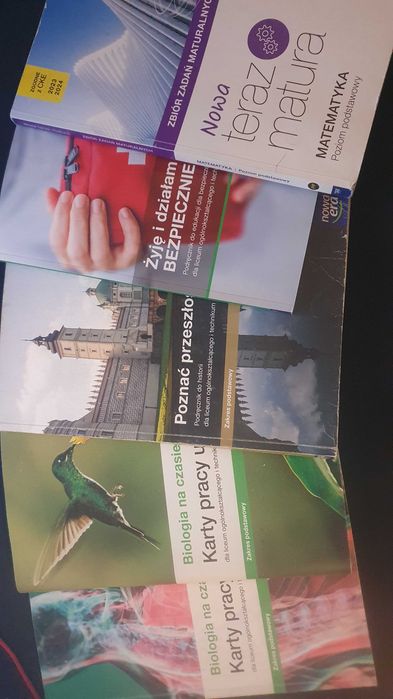 Książki podręczniki ćwiczeniówki