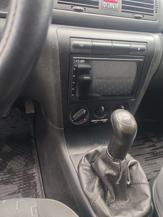 Автомобіль Шкода Октавія