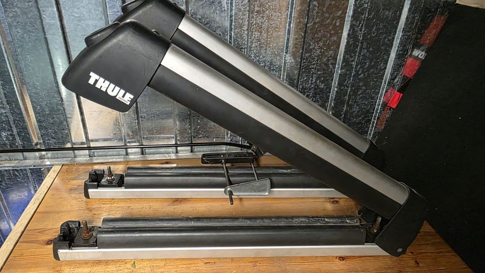 Belki relingi mocowanie na narty/snowboard THULE