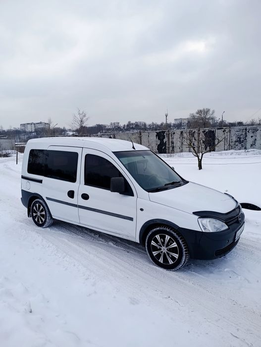 Опель COMBO 1,7 турбо дизель 2003 рік стан відмінний,ЕСП,власник