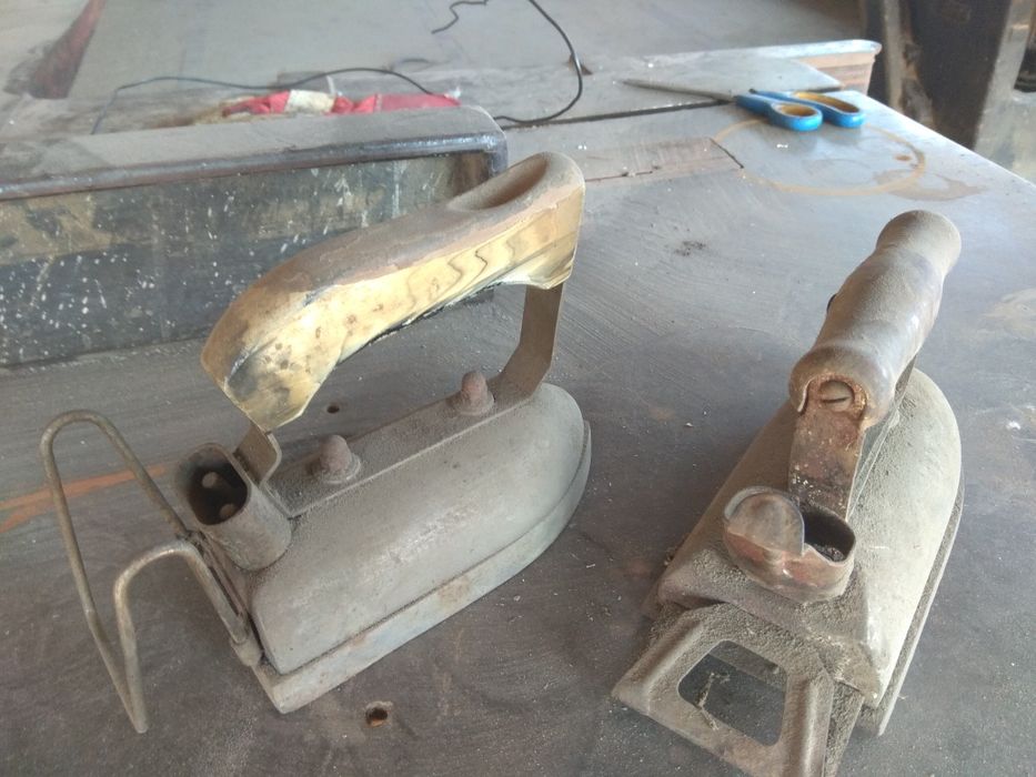 Żelazka stare retro