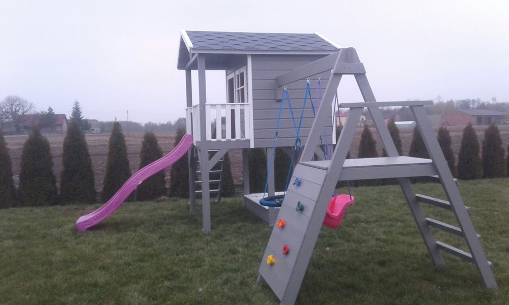Plac zabaw domek dla dzieci