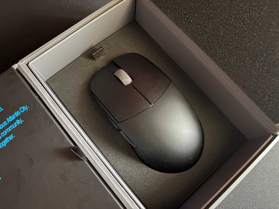 Rato Lamzu Atlantis Mini Charcoal Black c/ NOVO