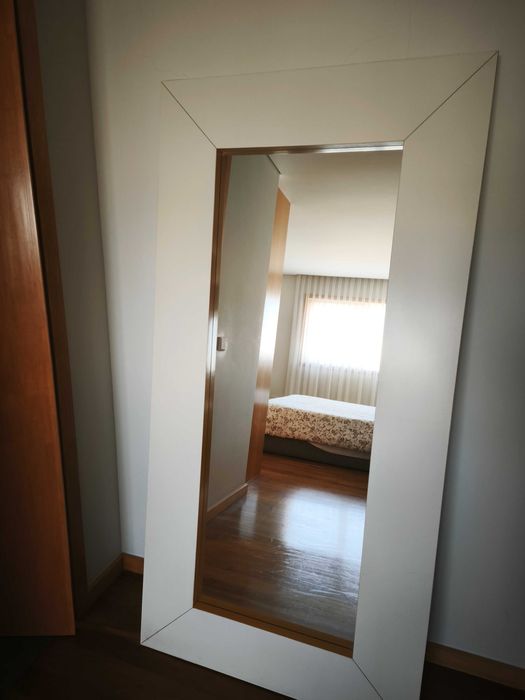 Espelho de quarto IKEA