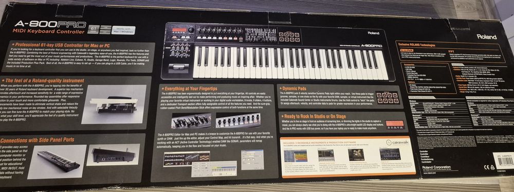 Roland A-800 PRO Midi keyboard controller