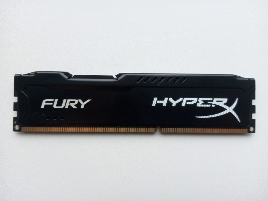 DDR3 1600 8ГБ HyperX