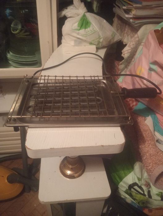 Grelhador elétrico perfeitas condições a trabalhar bem