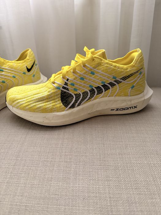 Buty meskie Nike R. 40,5