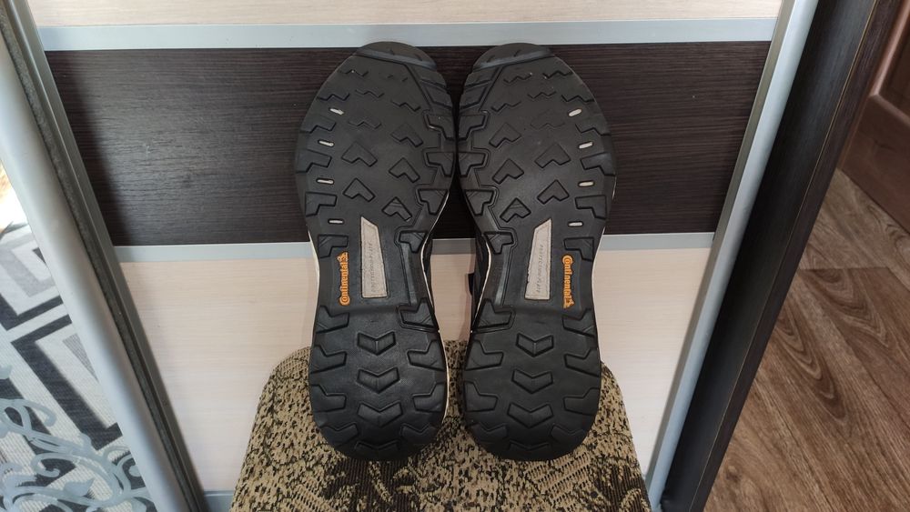 Продам Adidas Terrex Skychaser Gore-Tex.Розмір 44