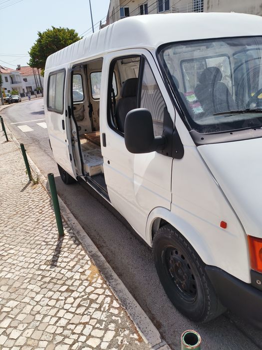 Ford Transit em bom estado