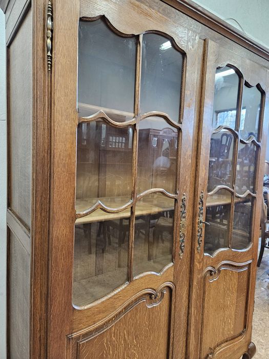 Ładna stylowa biblioteczka Ludwikowska witryna Francja /